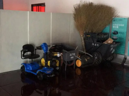 物业清洁展：物业保洁常用清洁工具和使用方法